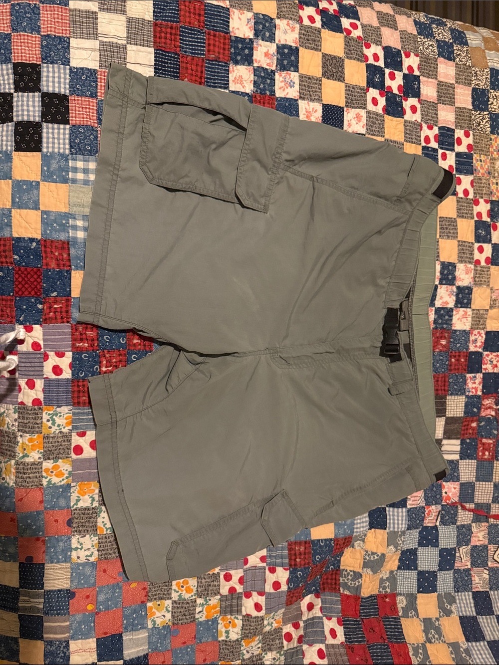 REI Men’s Cargo Shorts XL Olive Green